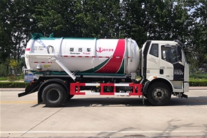 YYD5180GXWC6真空吸污车