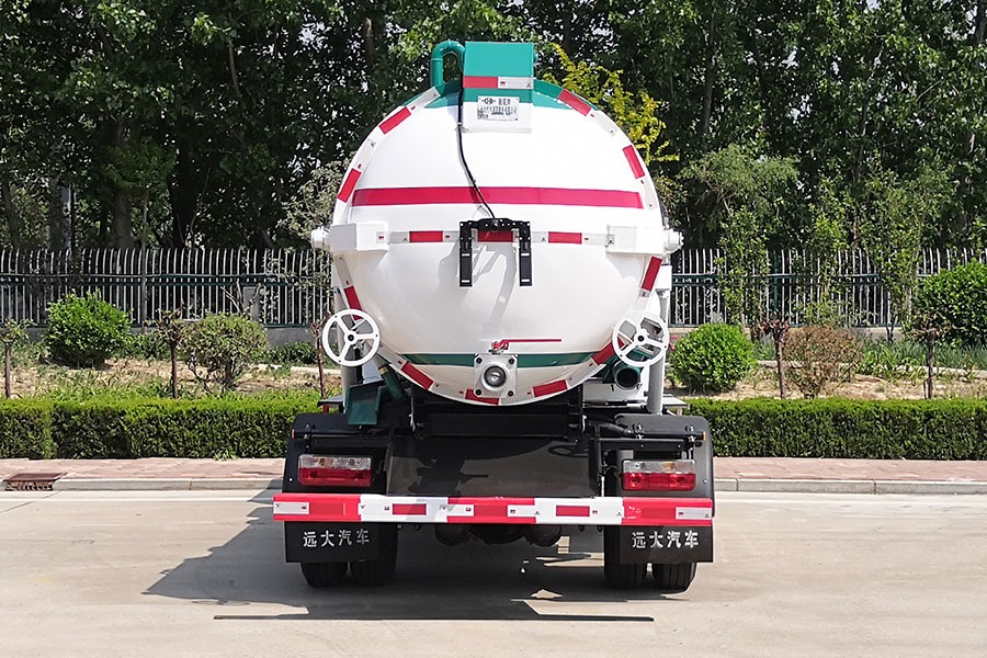 YYD5070GXWD6新能源吸污车